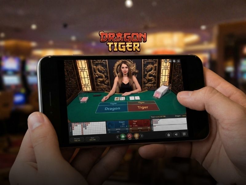 การเริ่มต้นใช้งานเกมไพ่เสือมังกร บนมือถือ ภาพรวมหน้าโต๊ะและการอ่านสถานะบนหน้าจอขนาดเล็ก
